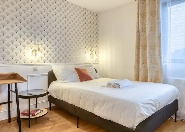 L'heure Normande Balcon Center Station